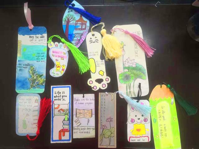 柴桑区第二小学举行“小小童心绘书签 浓浓书香润心田”六年级英语书签制作比赛