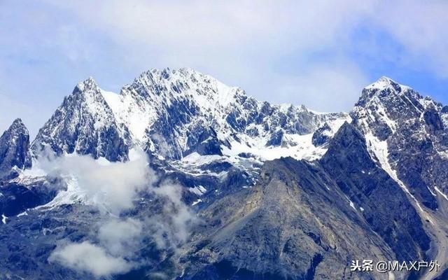 国内10座最值得一去的壮观雪山，数百万人已打卡