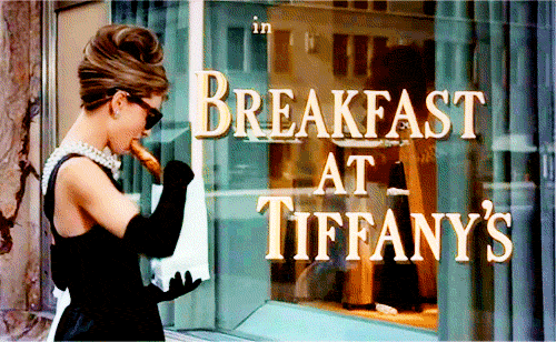 内地首家Tiffany Blue Box Café开业，终于在上海就能吃到“蒂芙尼的早餐”