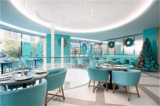 内地首家Tiffany Blue Box Café开业，终于在上海就能吃到“蒂芙尼的早餐”
