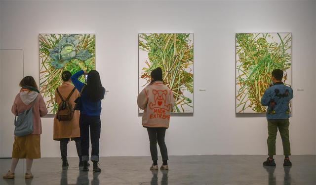 武汉美术馆获观众五星点赞的秘诀：一边链接观众一边链接艺术家，做到学术高度又亲和力十足