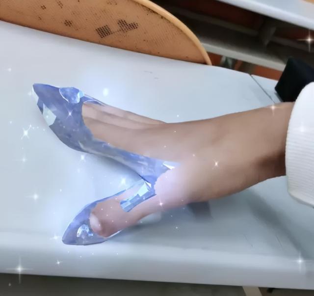 抖音刷屏的「水晶鞋」滤镜，到底有多魔性？