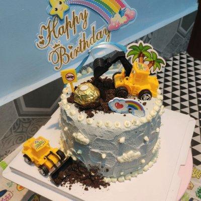 男孩生日送什么？这个蛋糕绝对是他的最爱！