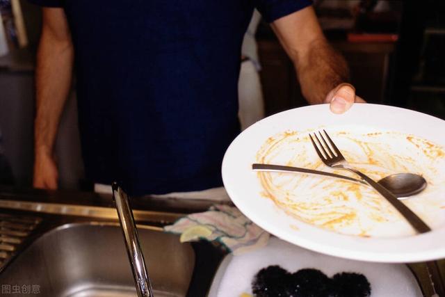 clean up your plate到底是让你“洗盘子”还是“吃干净”？