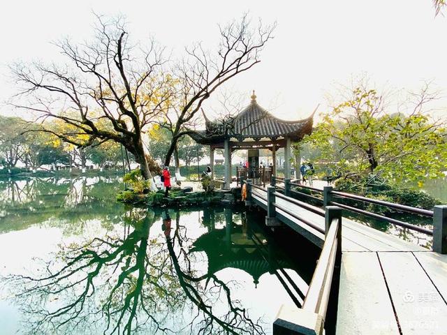 欣赏杭州西湖美景，听听关于西湖的优美传说和民间故事
