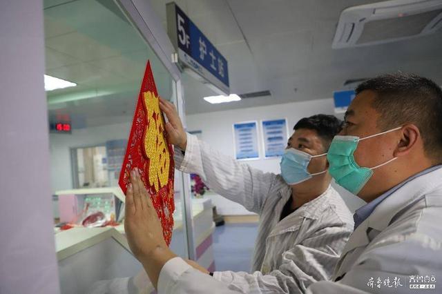 康复医学科病房里饺子飘香，济宁市二院患者这样过节心里暖