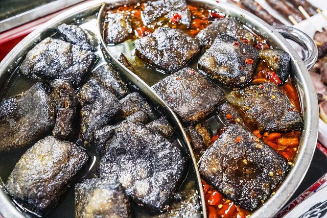 中国5种“以臭出名”的美食，南方北方都有，看看有你爱吃的吗？